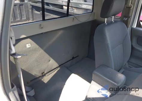 2004 Nissan Frontier Xe z USA, uszkodzony, nr VIN 1N6DD26T24C400002